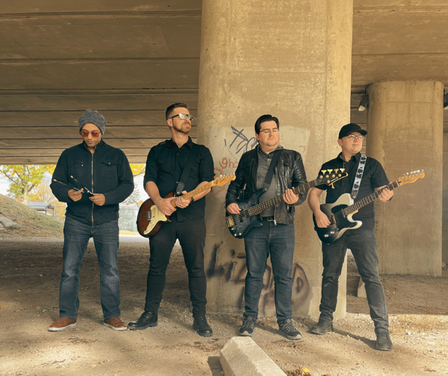 Stompbox Whisky band members with their instruments